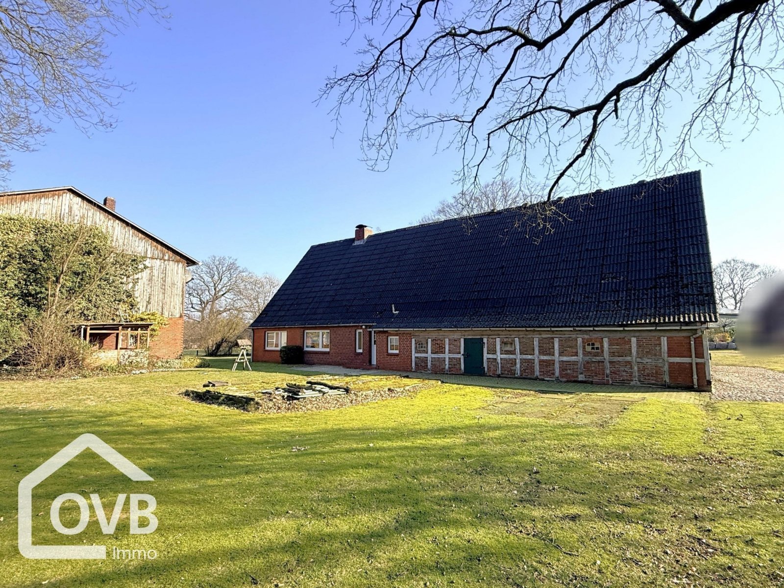 Hofgebäude: Seitenansicht