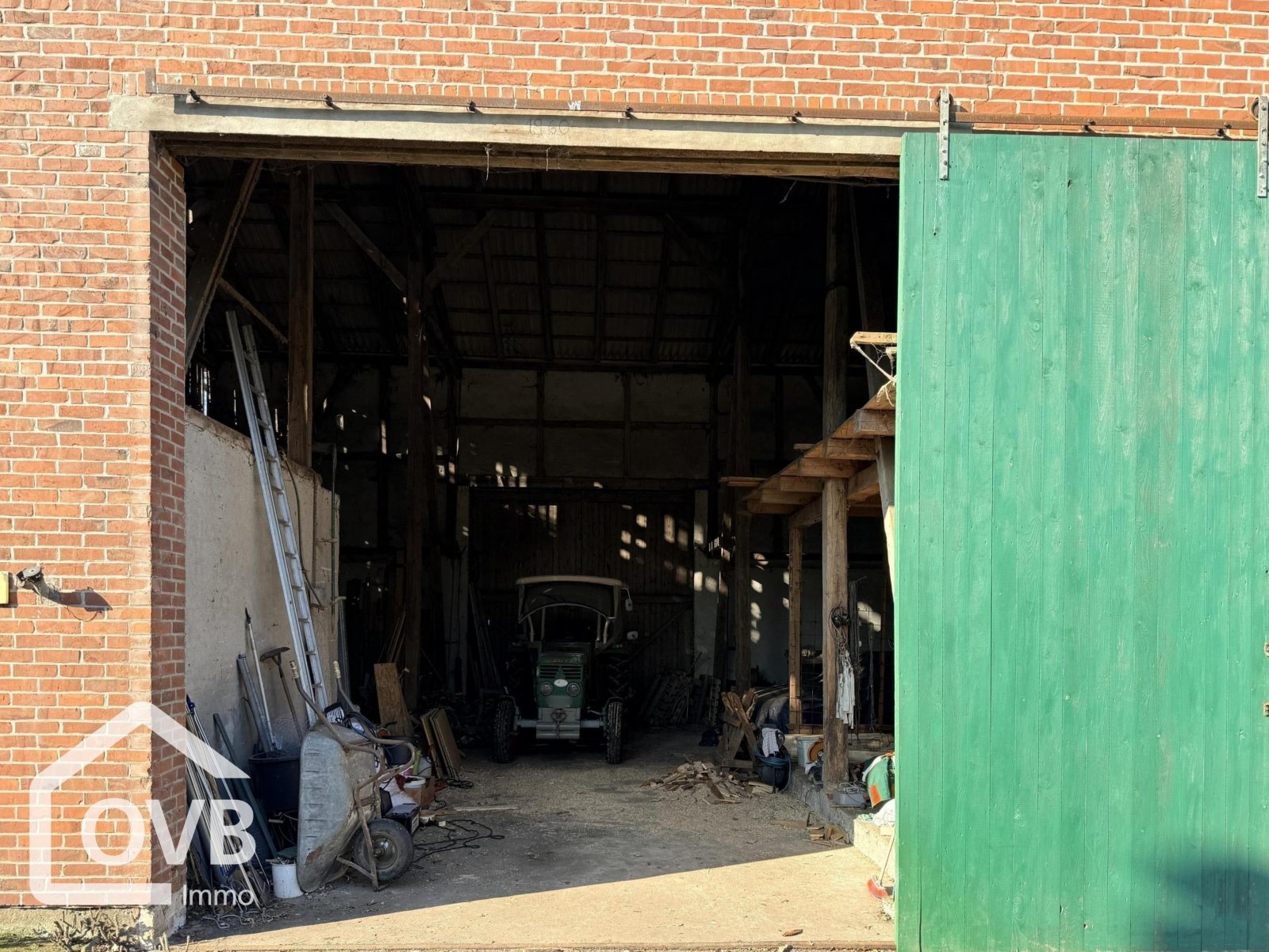 Blick in die Scheune