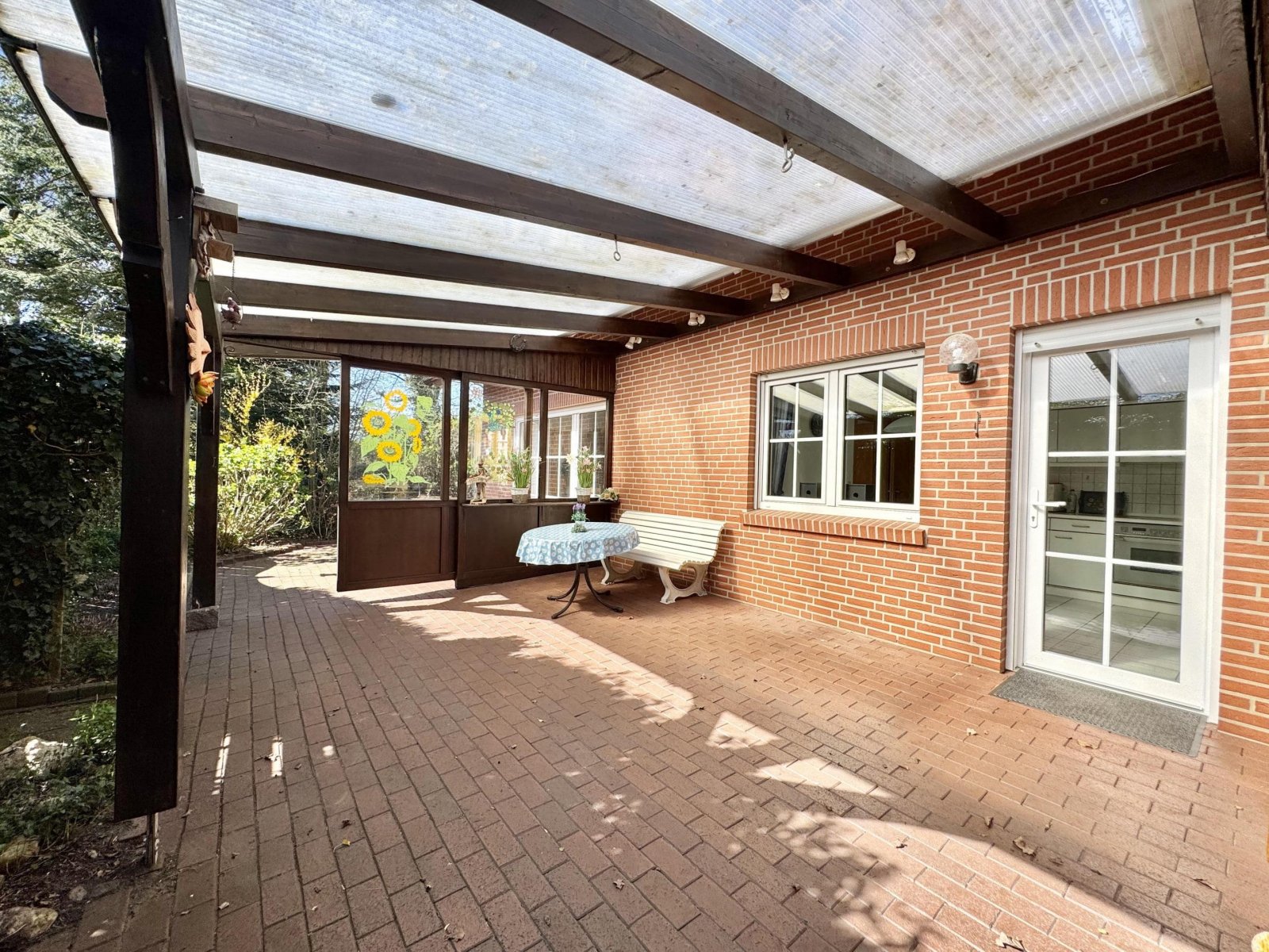 überdachte Terrasse