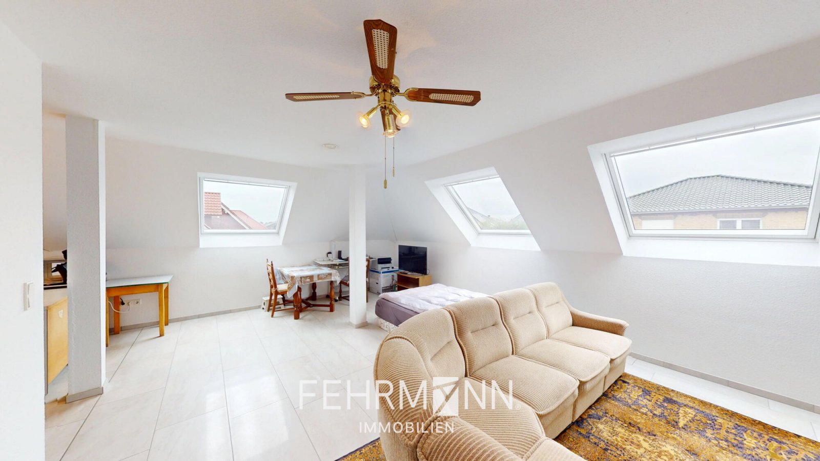 Wohn-/ Essbereich DG