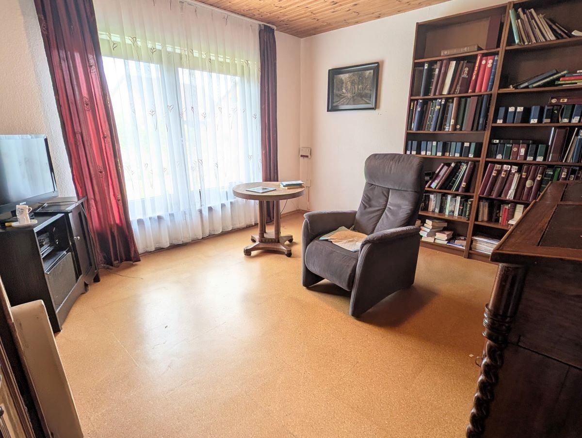 Büro im Erdgeschoss