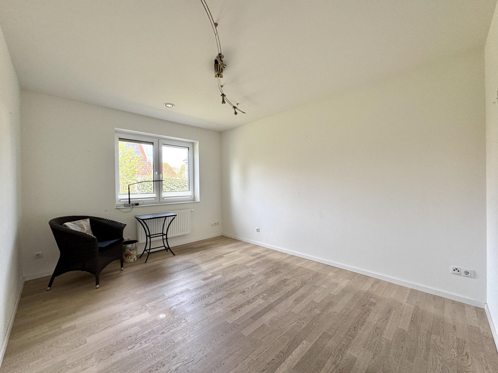 Schlafzimmer 2 (Ankleide)