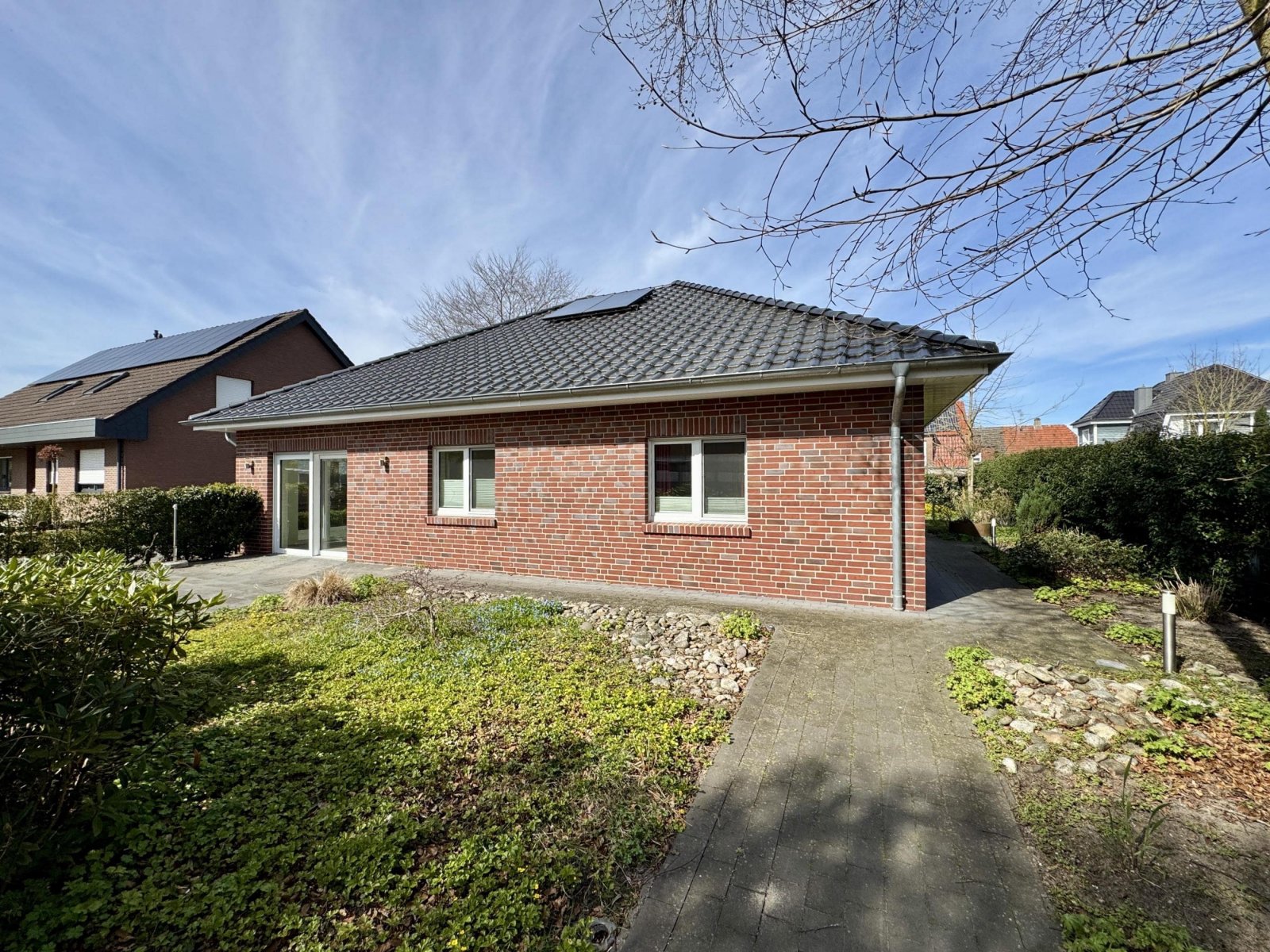 Garten / Vorderseite