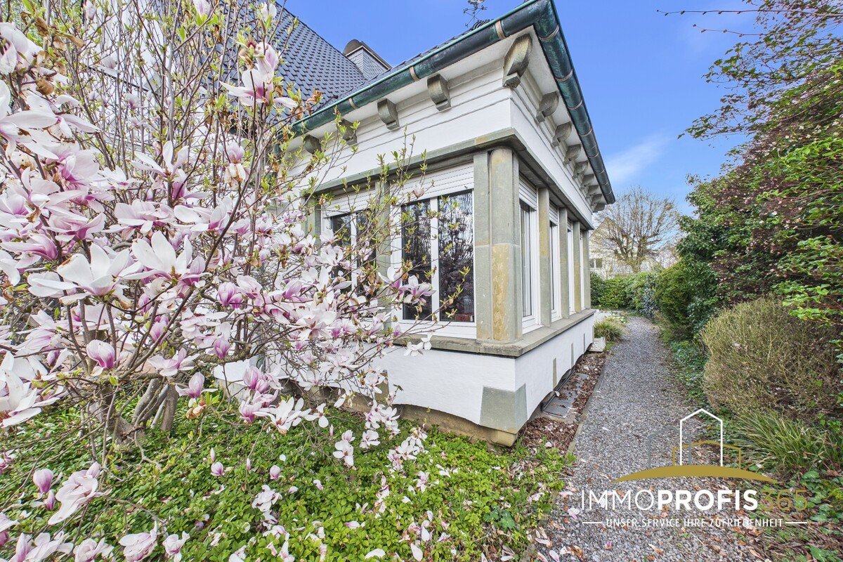 CAM03586G0-PR0080-STILL003