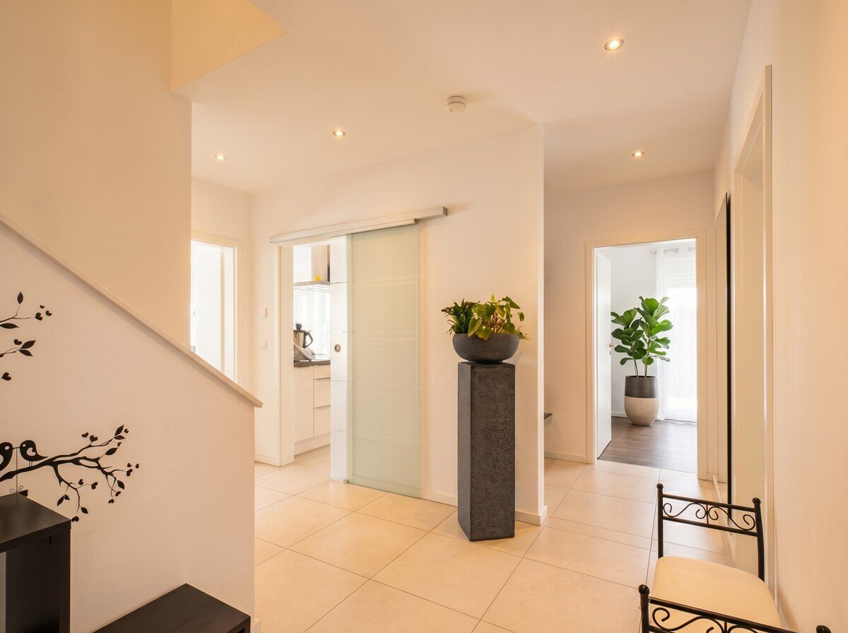 CAM03586G0-PR0051-STILL006-V1.0