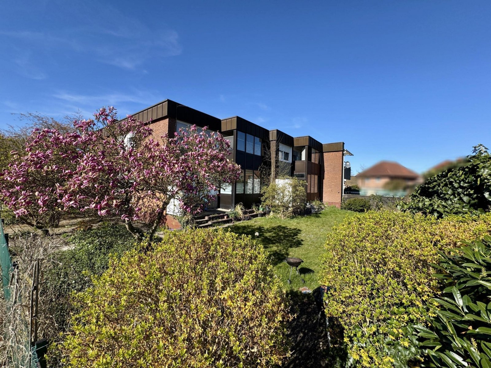 Rückansicht mit Garten