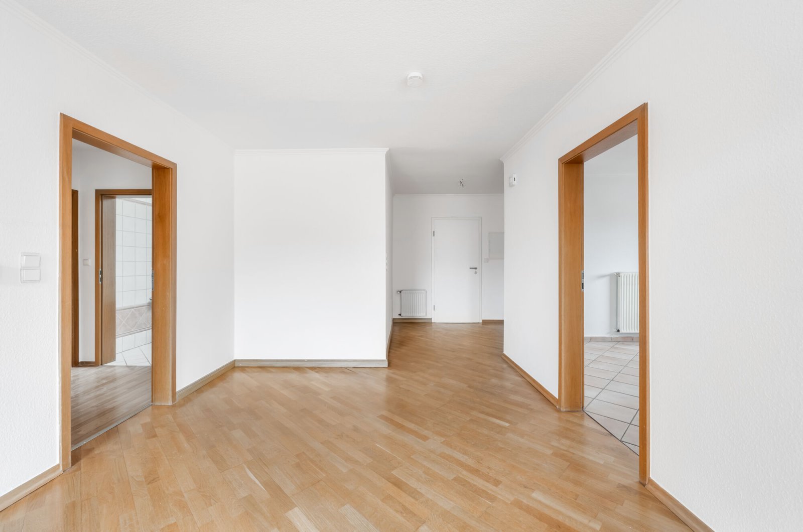 Wohnen / Essen / Garderobe