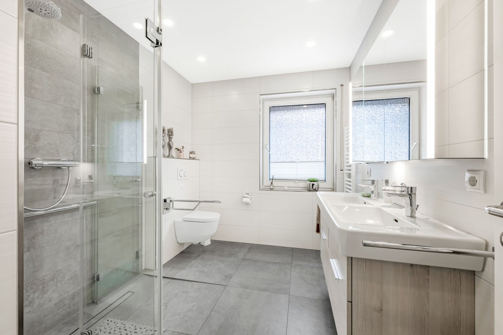 Tageslichtbad Erdgeschoss