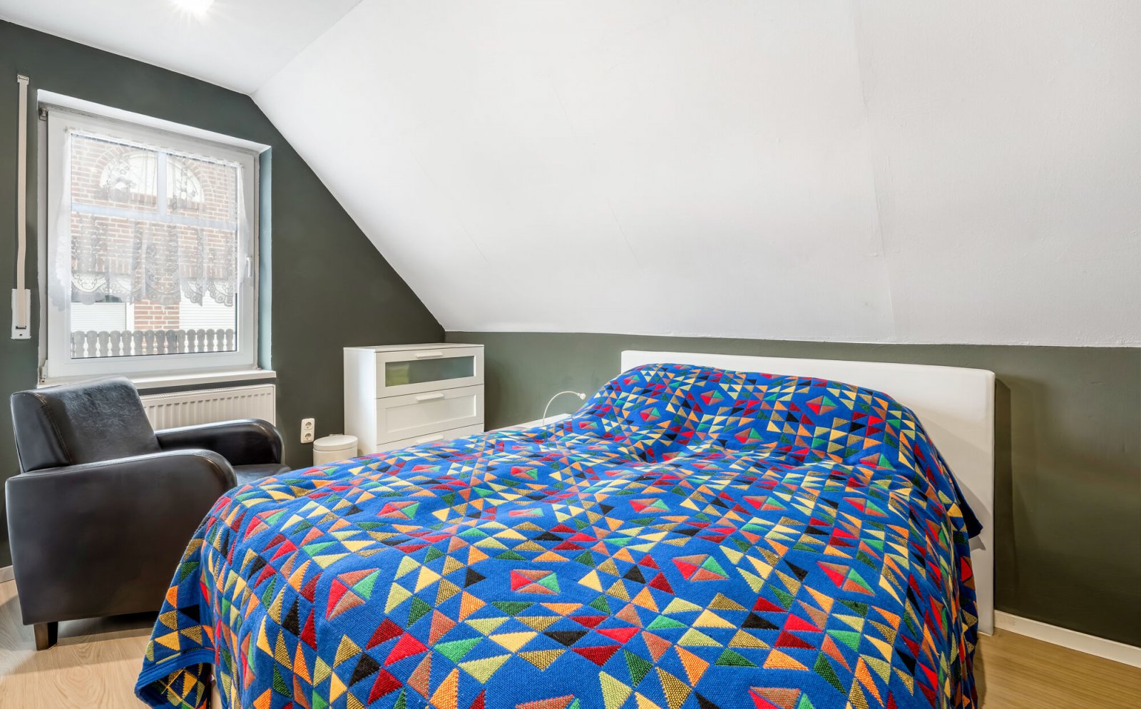 Schlafen IV  - Dachgeschoss