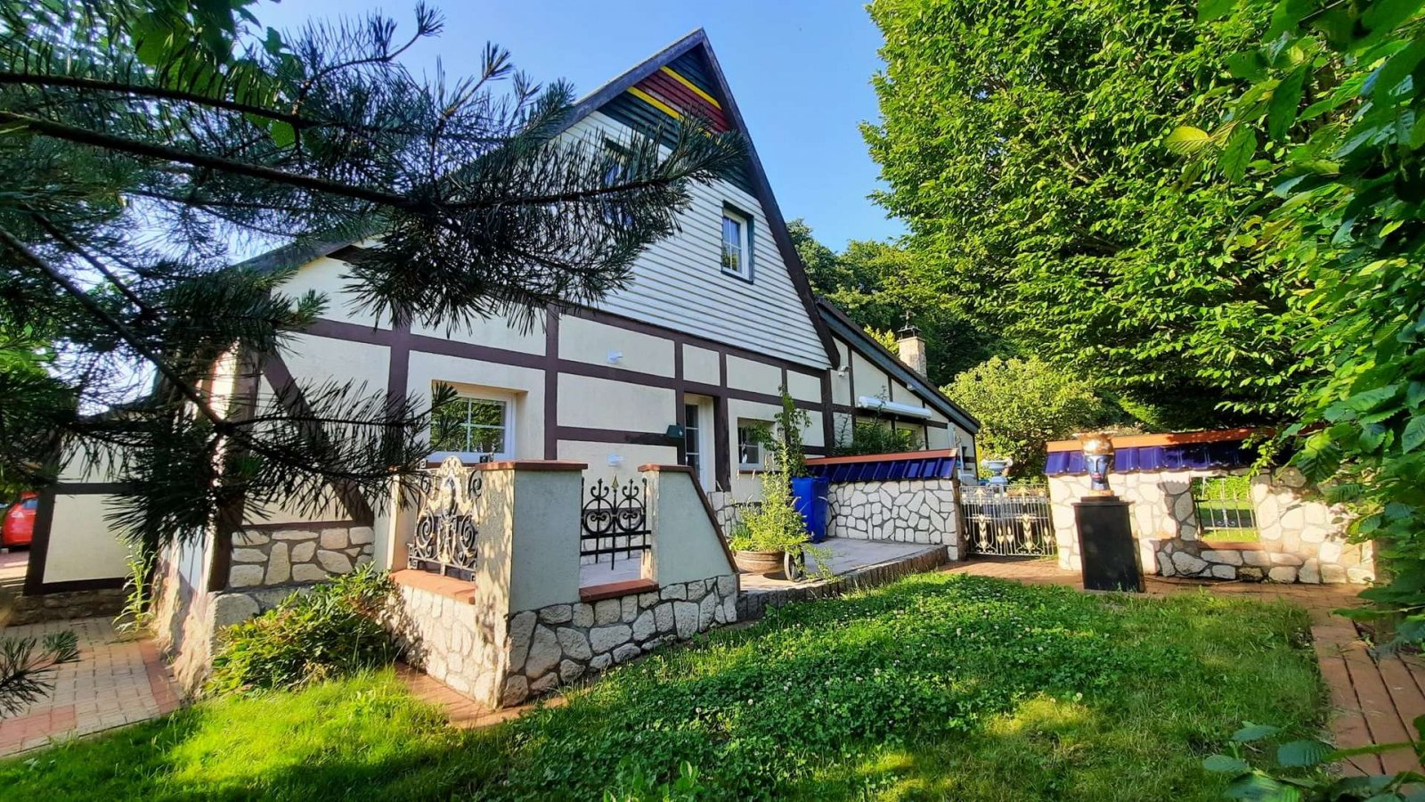 Haus Terrasse Stirnseite