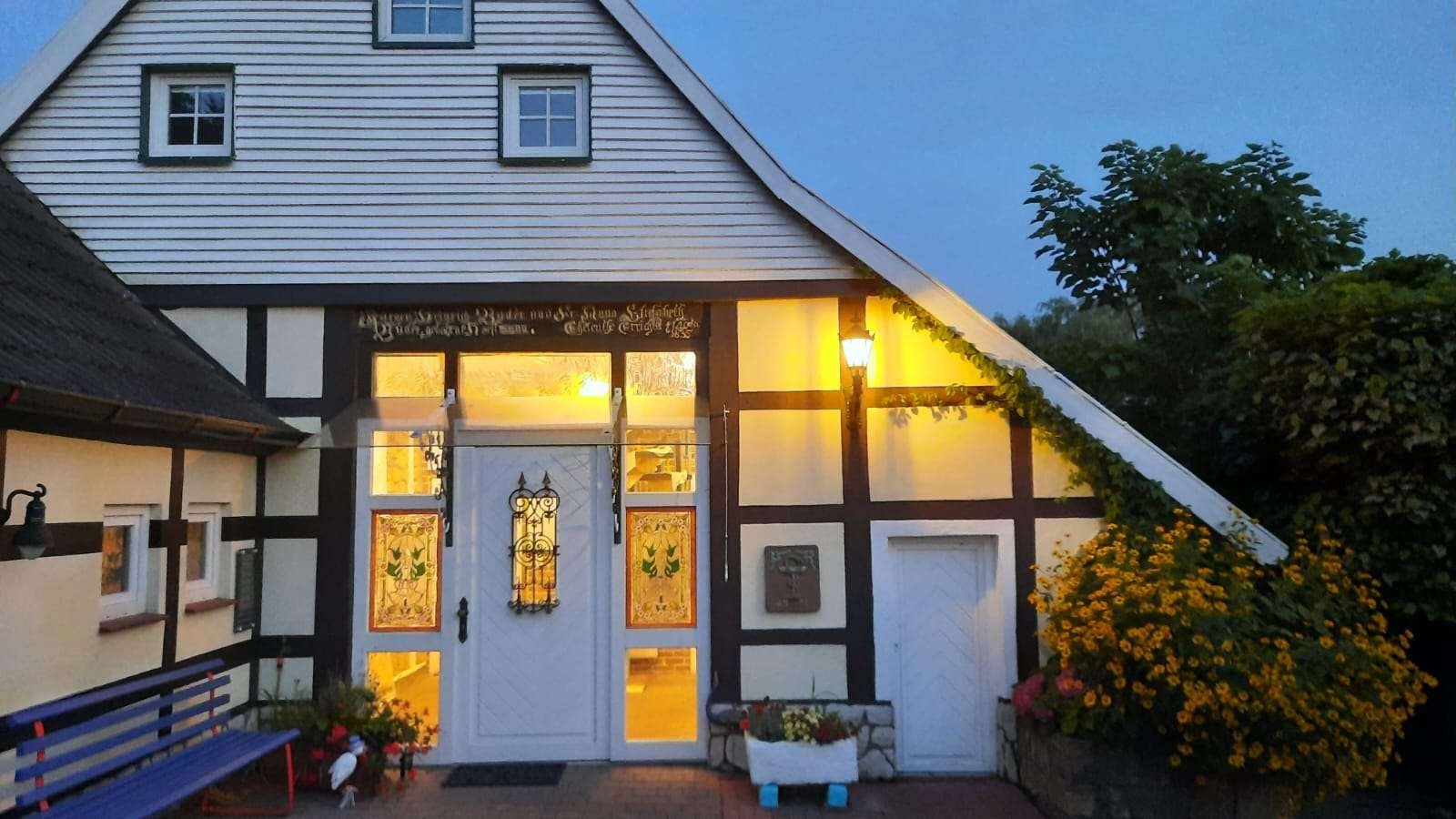 Haus-Eingang Dämmerung