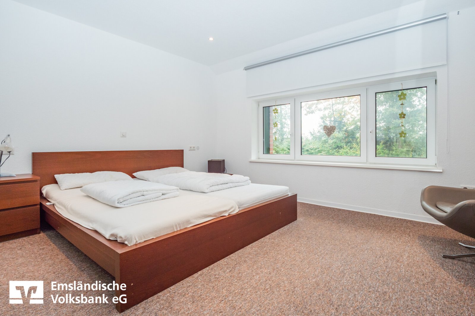 Schlafzimmer DG