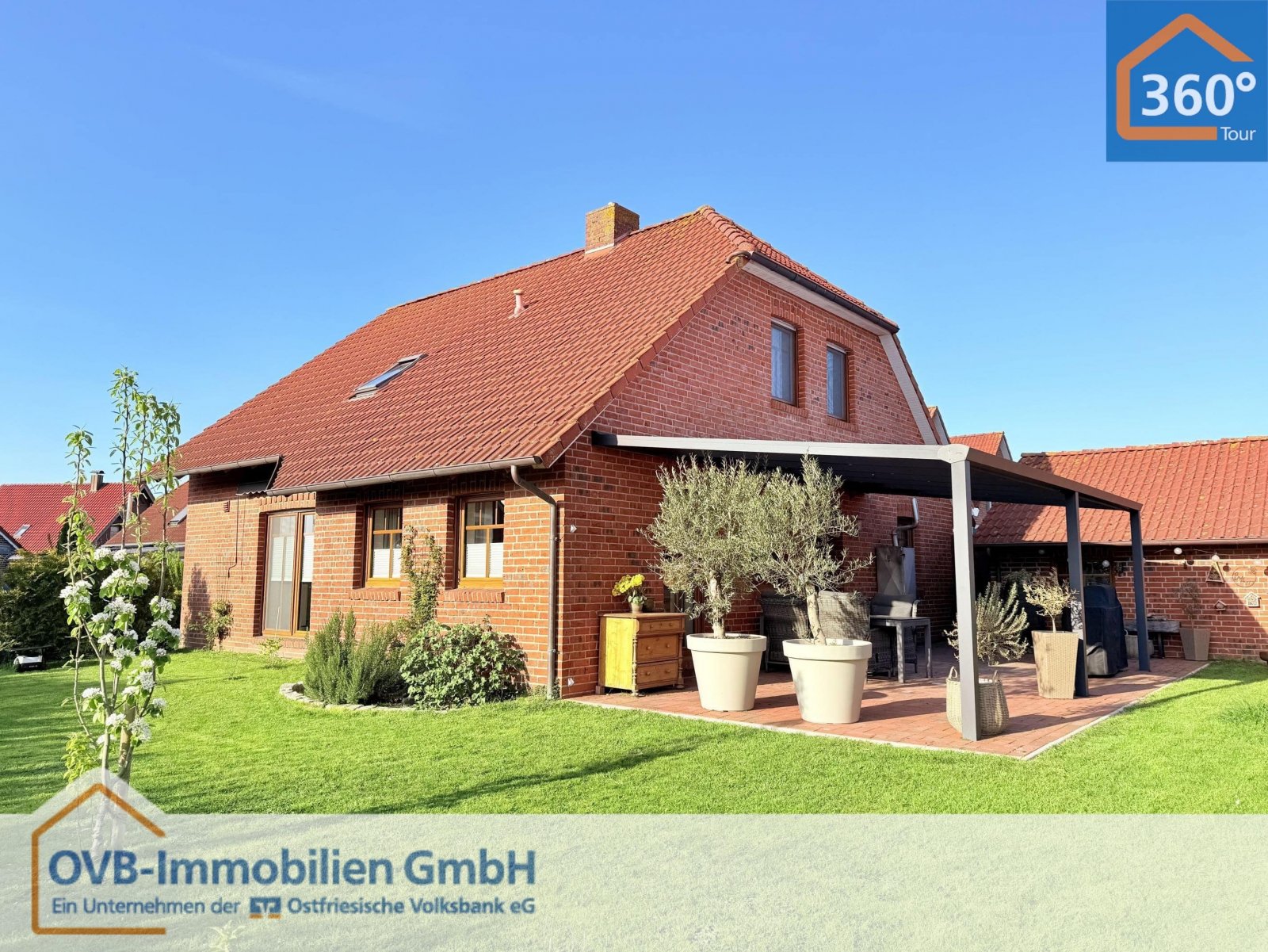 Krummhörn: Hochwertig modernisiertes Zuhause in Greetsiel - mit Garage und Garten 