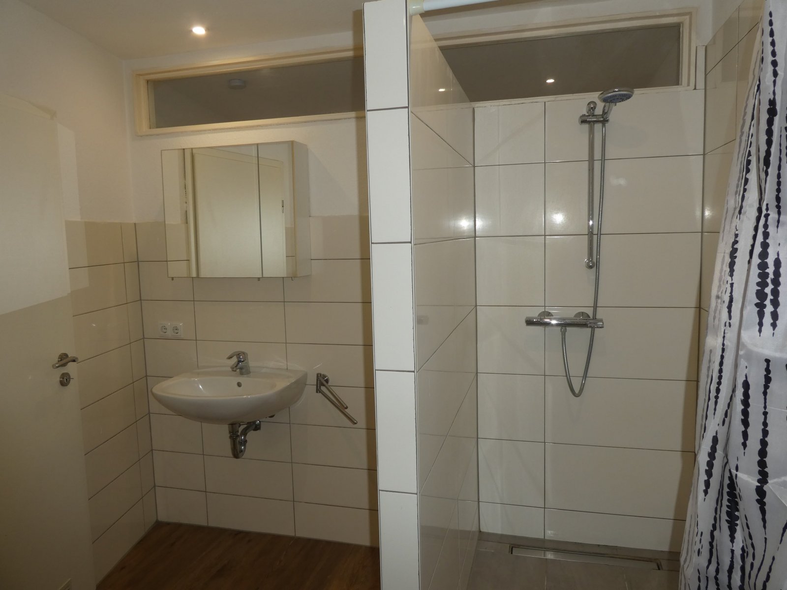 Badezimmer im Obergeschoss Badezimmer im Obergeschoss