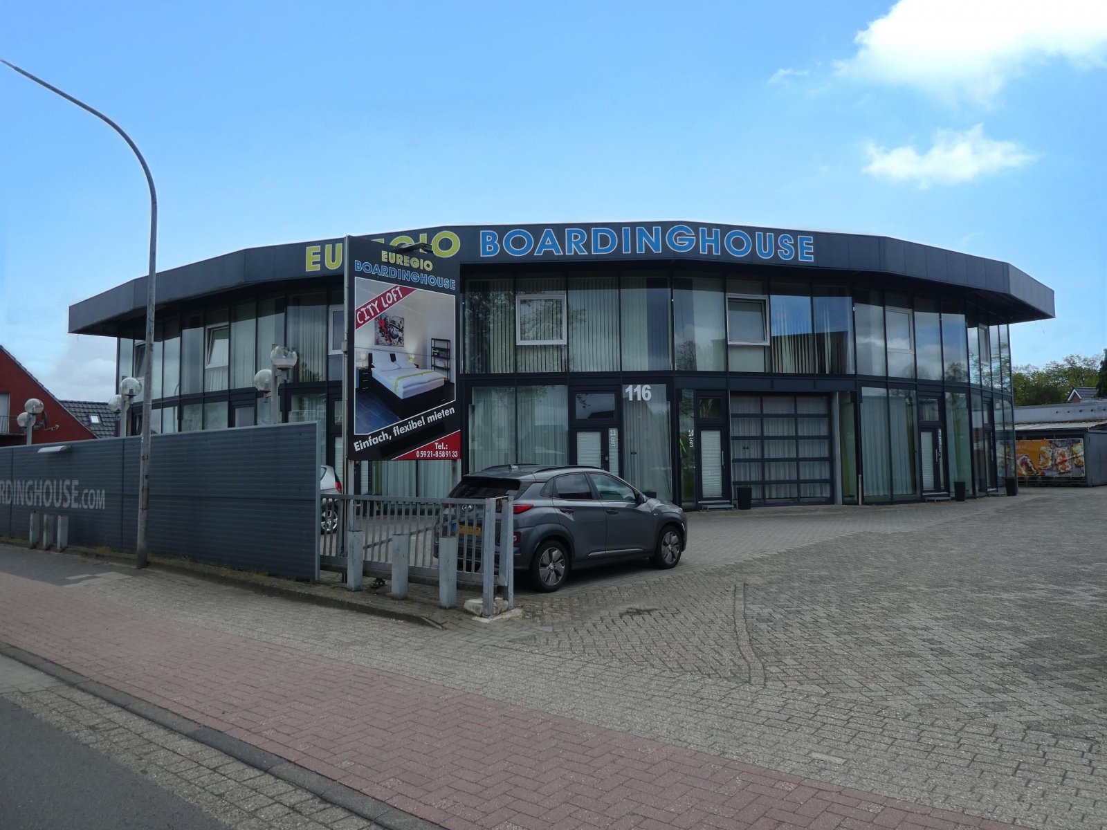 Straßenansicht Straßenansicht