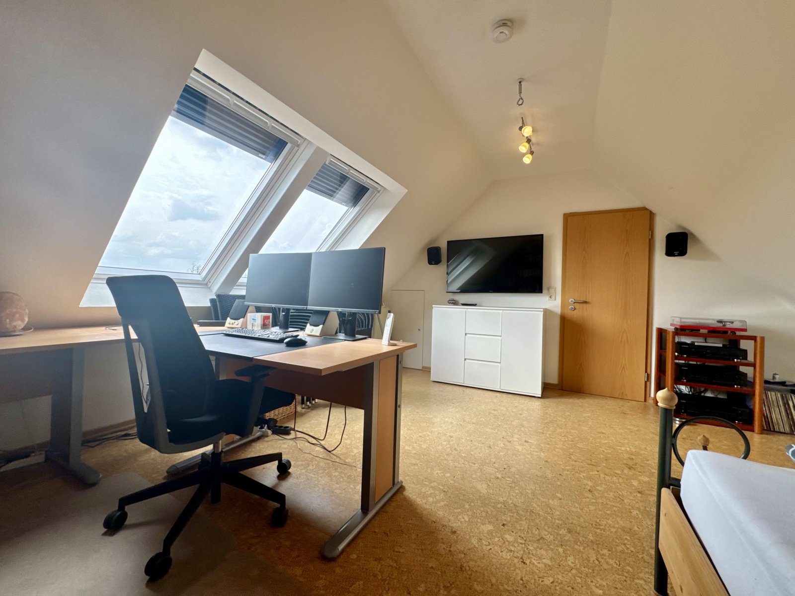 Zimmer Dachboden