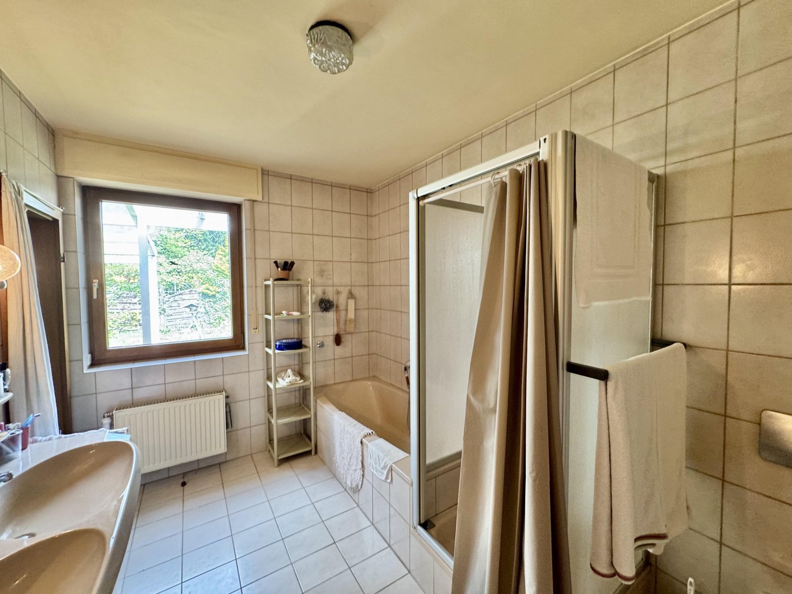 Bad mit Sauna Bad mit Sauna