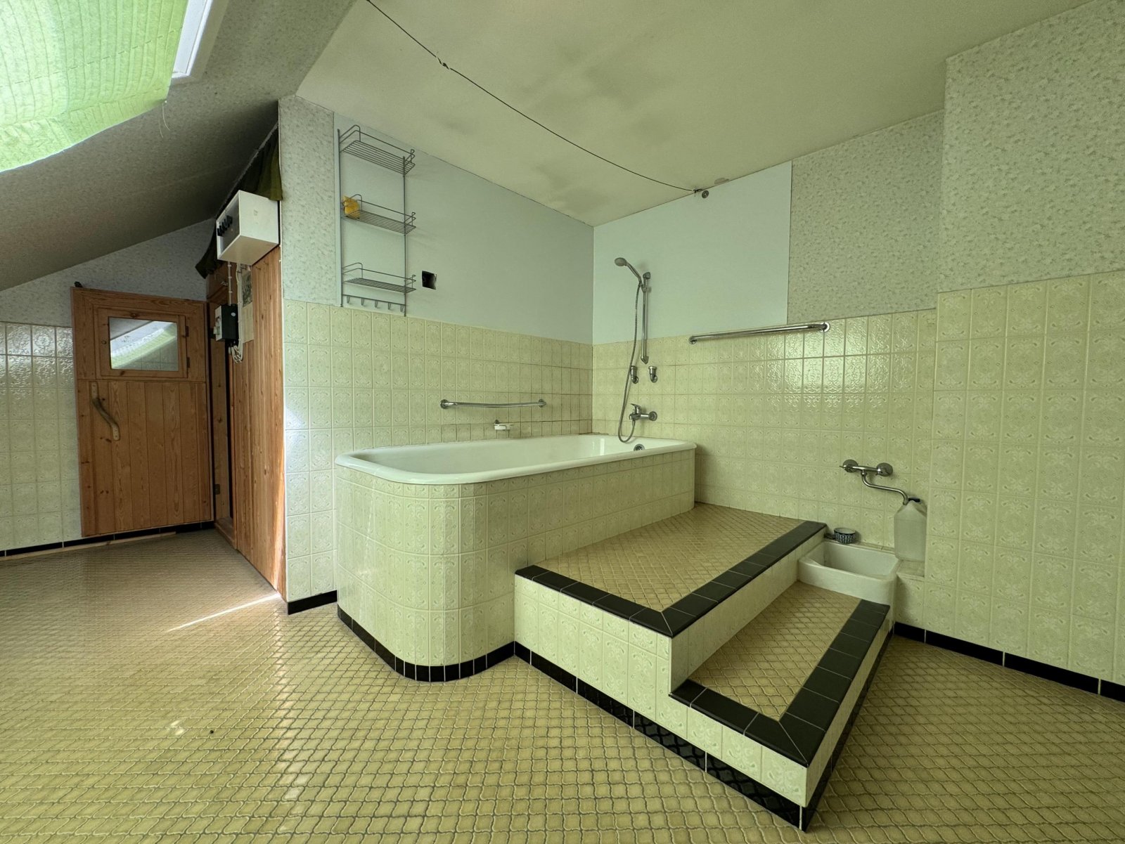 Bad mit Sauna Bad mit Sauna