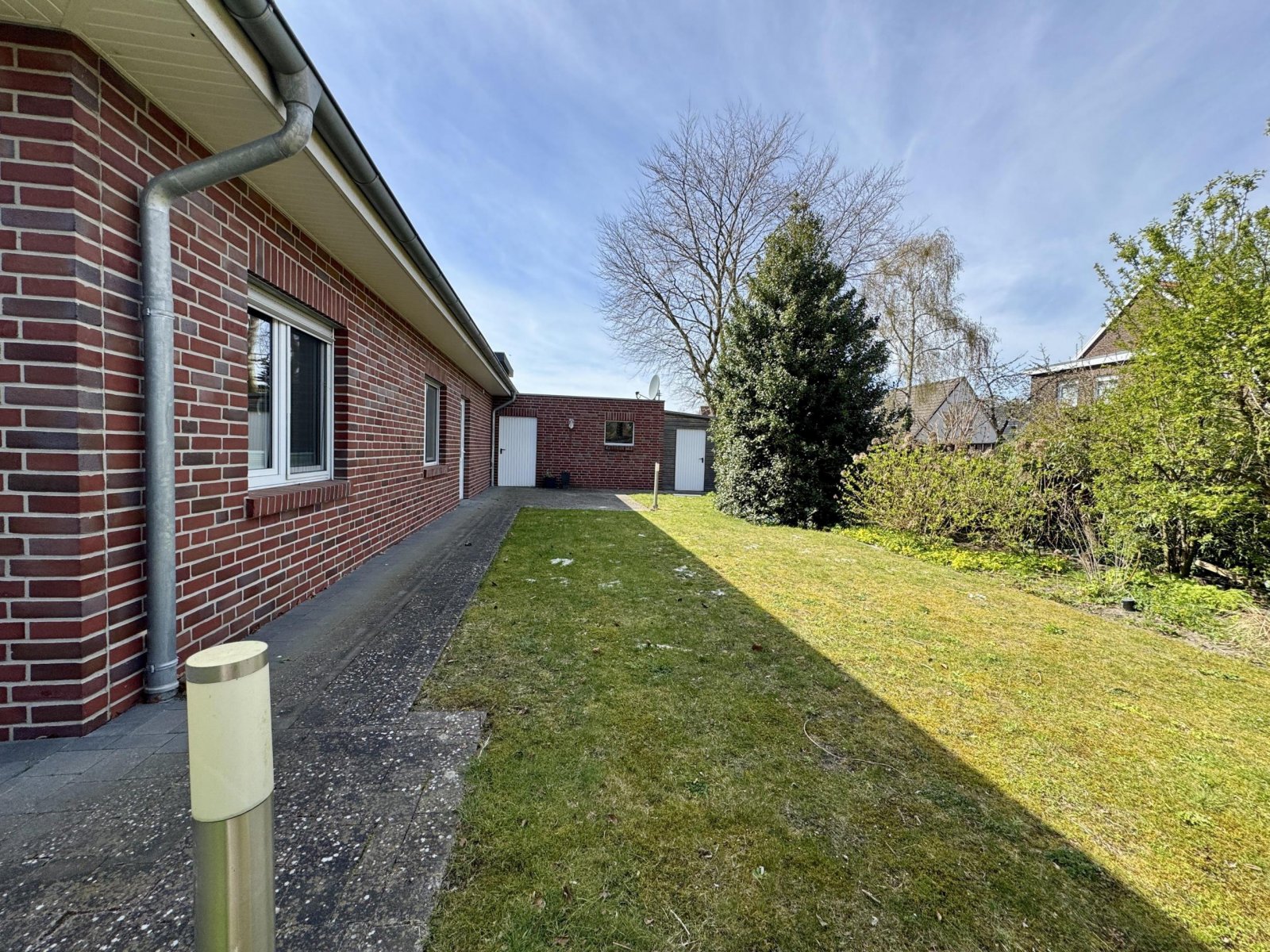 Garten Rückseite