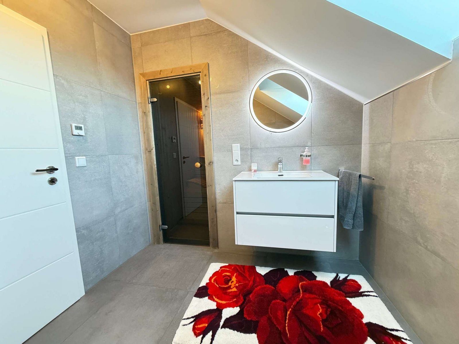 Duschbad mit Sauna Duschbad mit Sauna