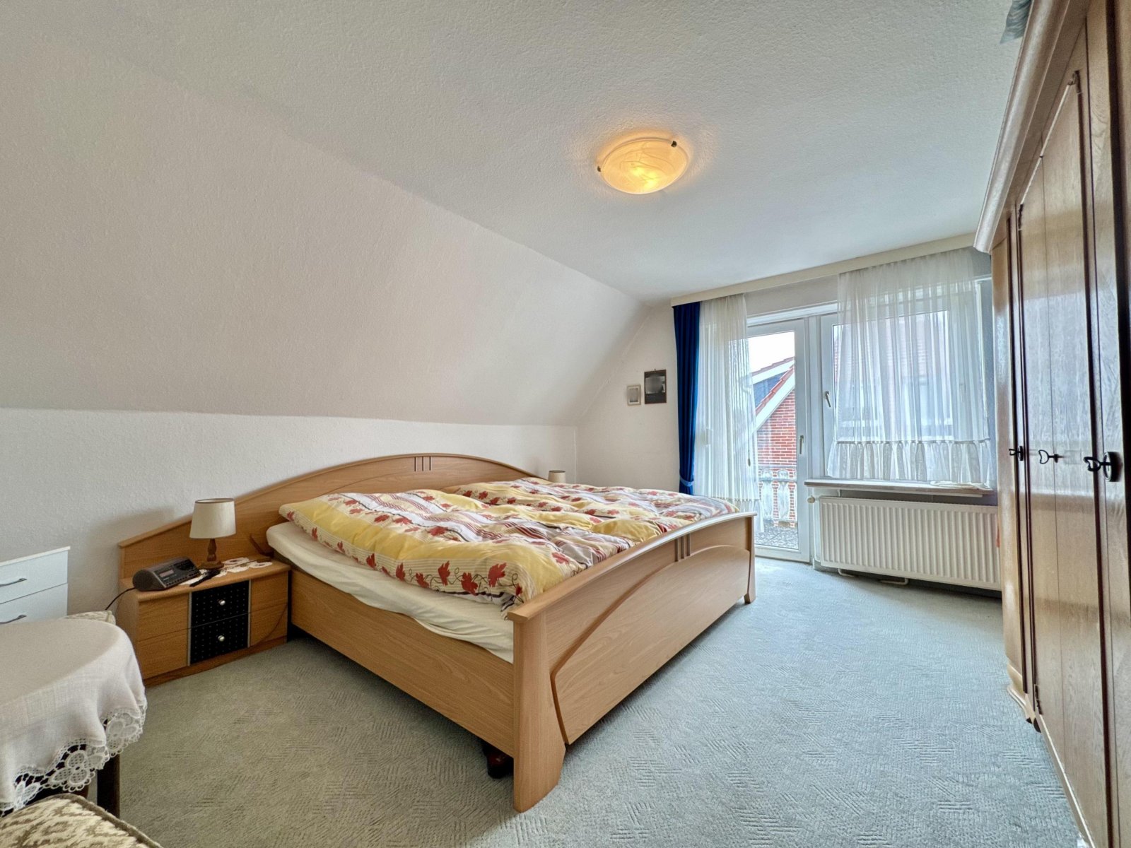 Schlafzimmer 1