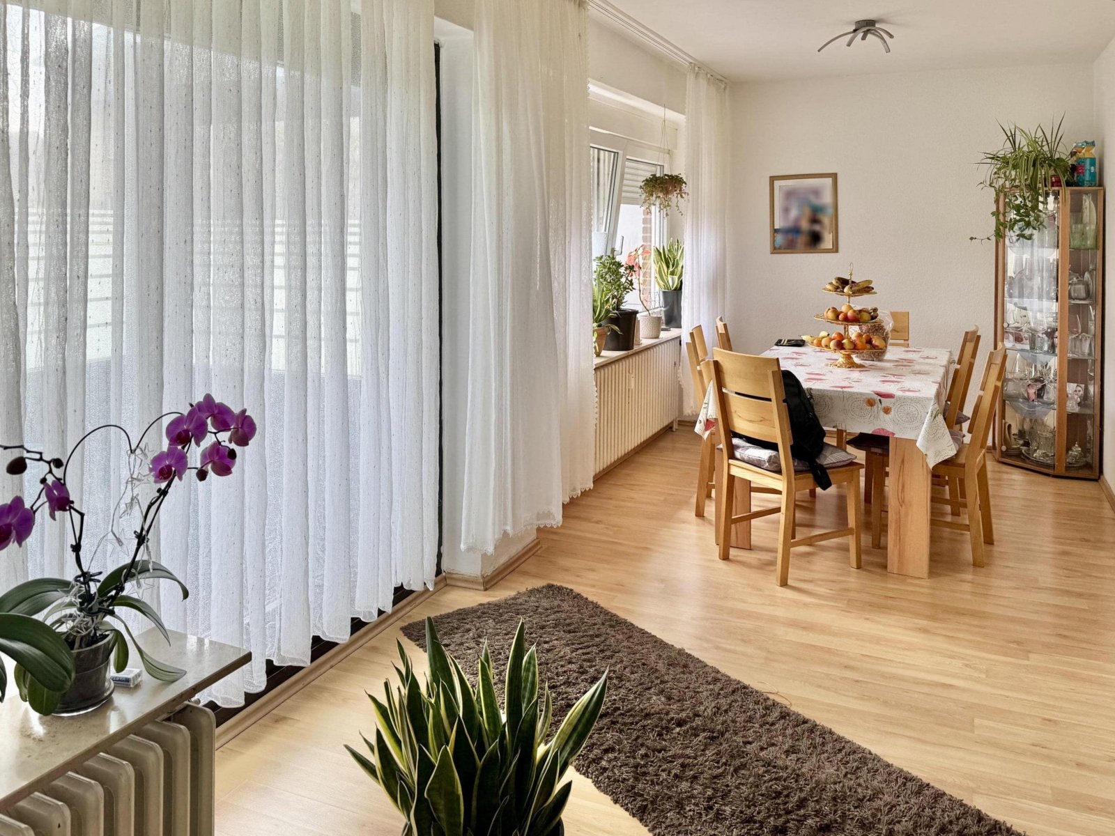 Esszimmer EG-rechts Esszimmer EG-rechts