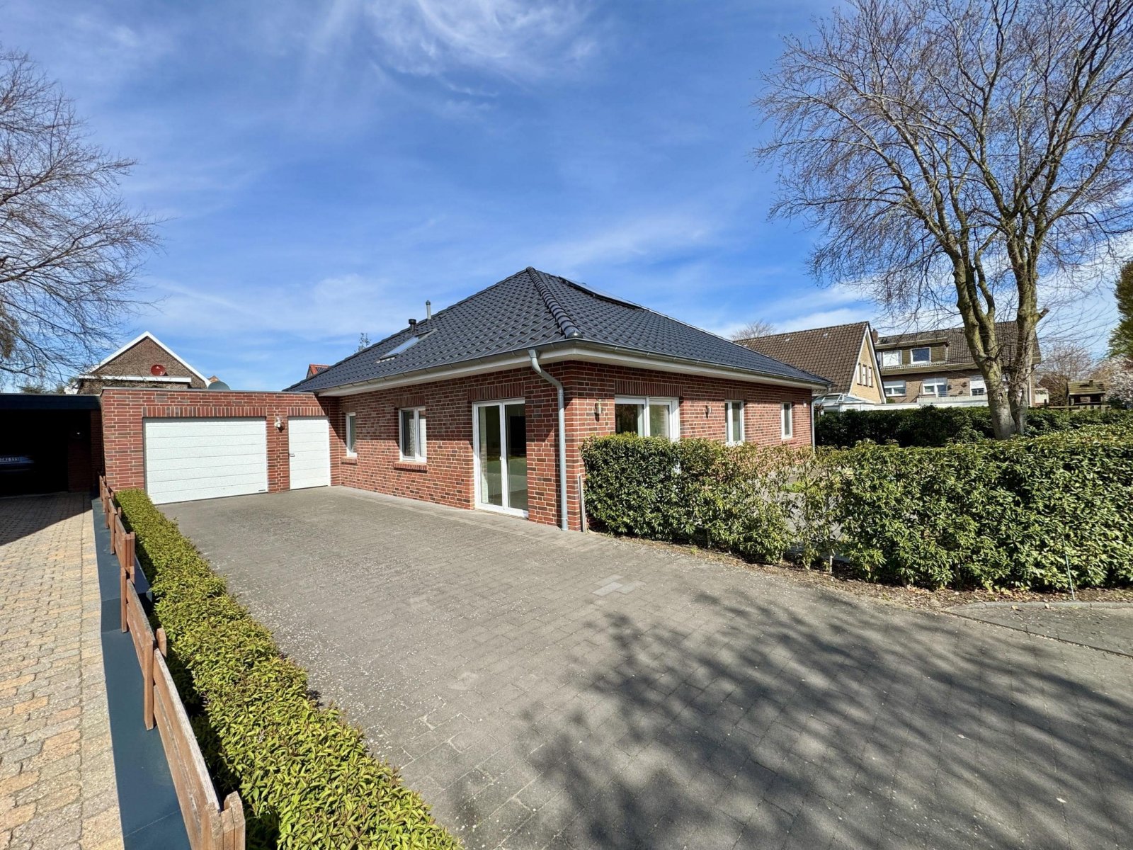 Straßenansicht
