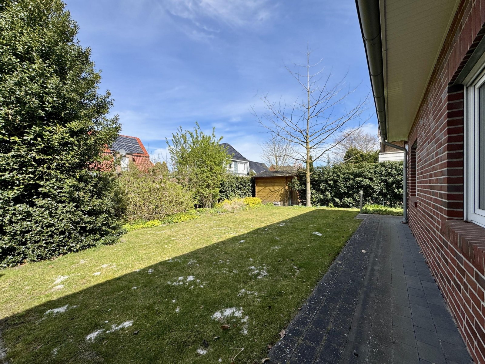 Garten Rückseite