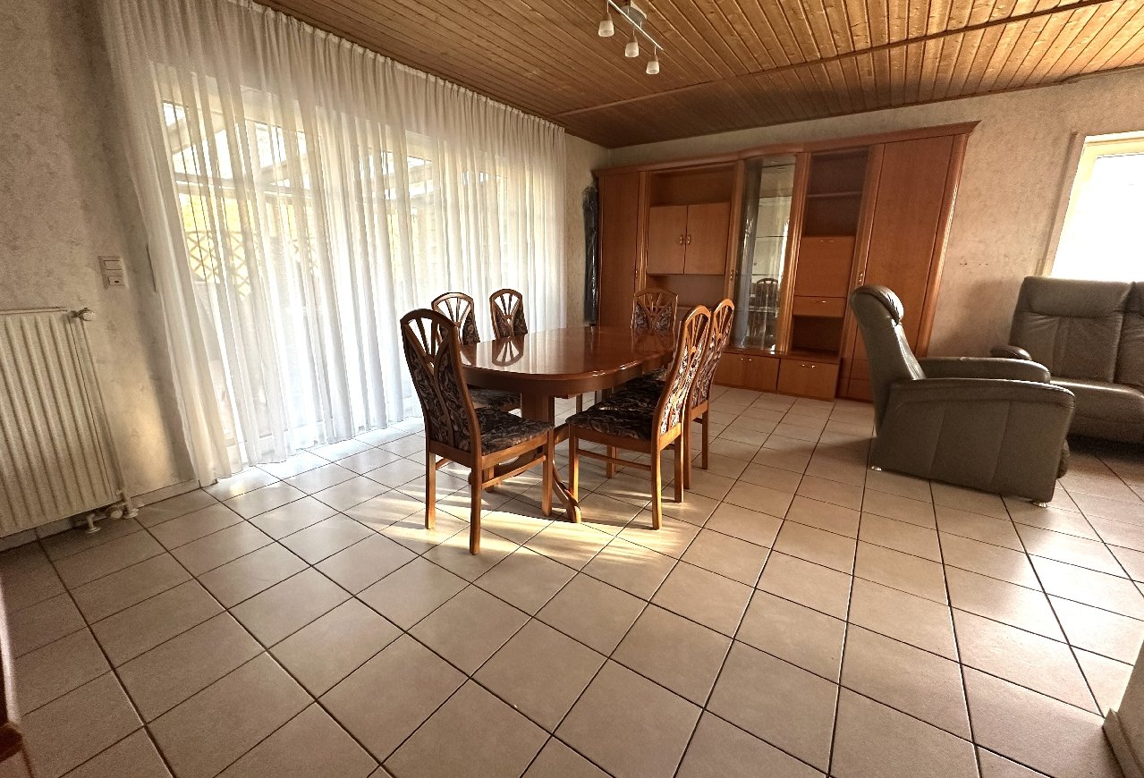 Wohn-Esszimmer Ansicht 1