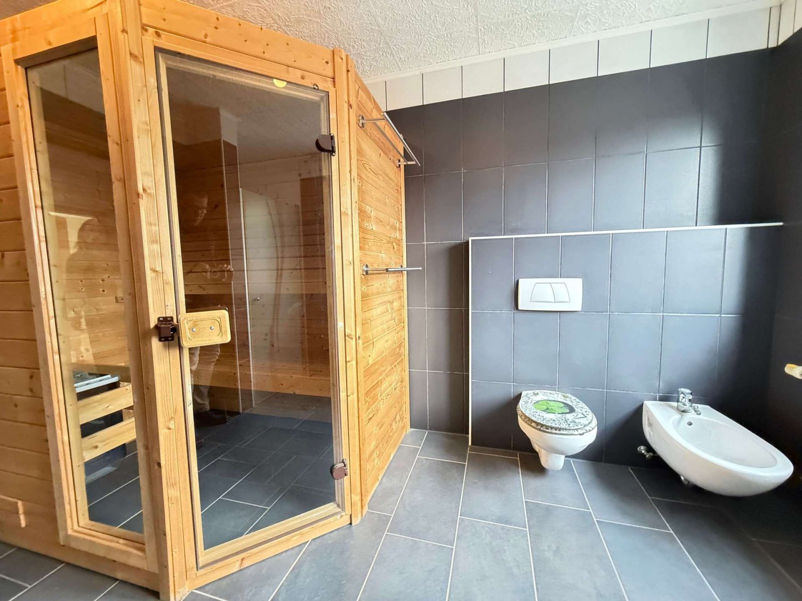 Bad mit Sauna