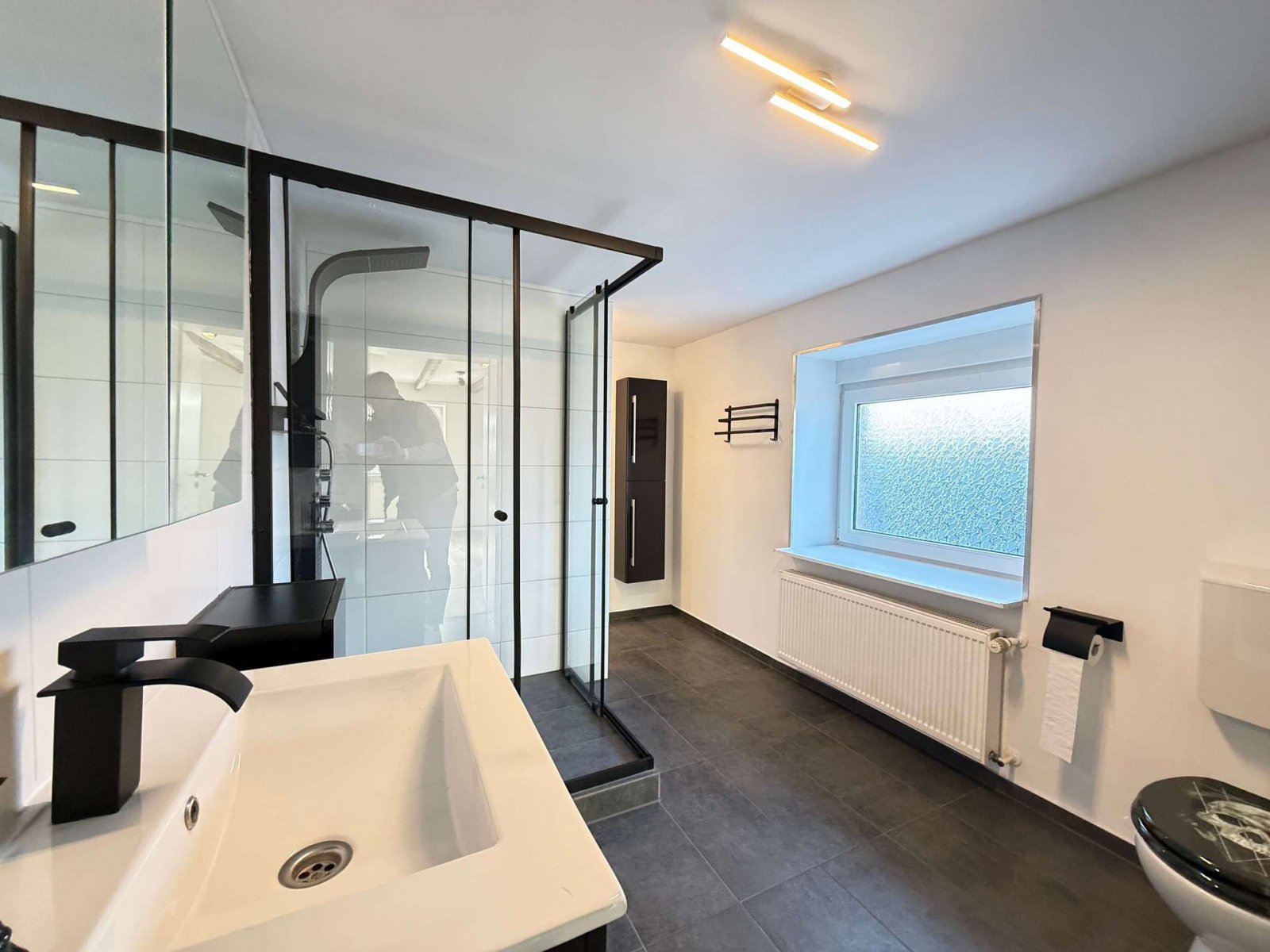 Modernes Badezimmer Modernes Badezimmer