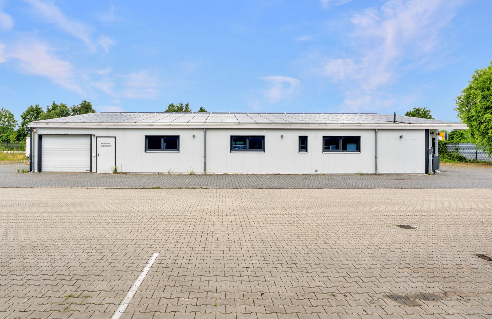 Halle 1