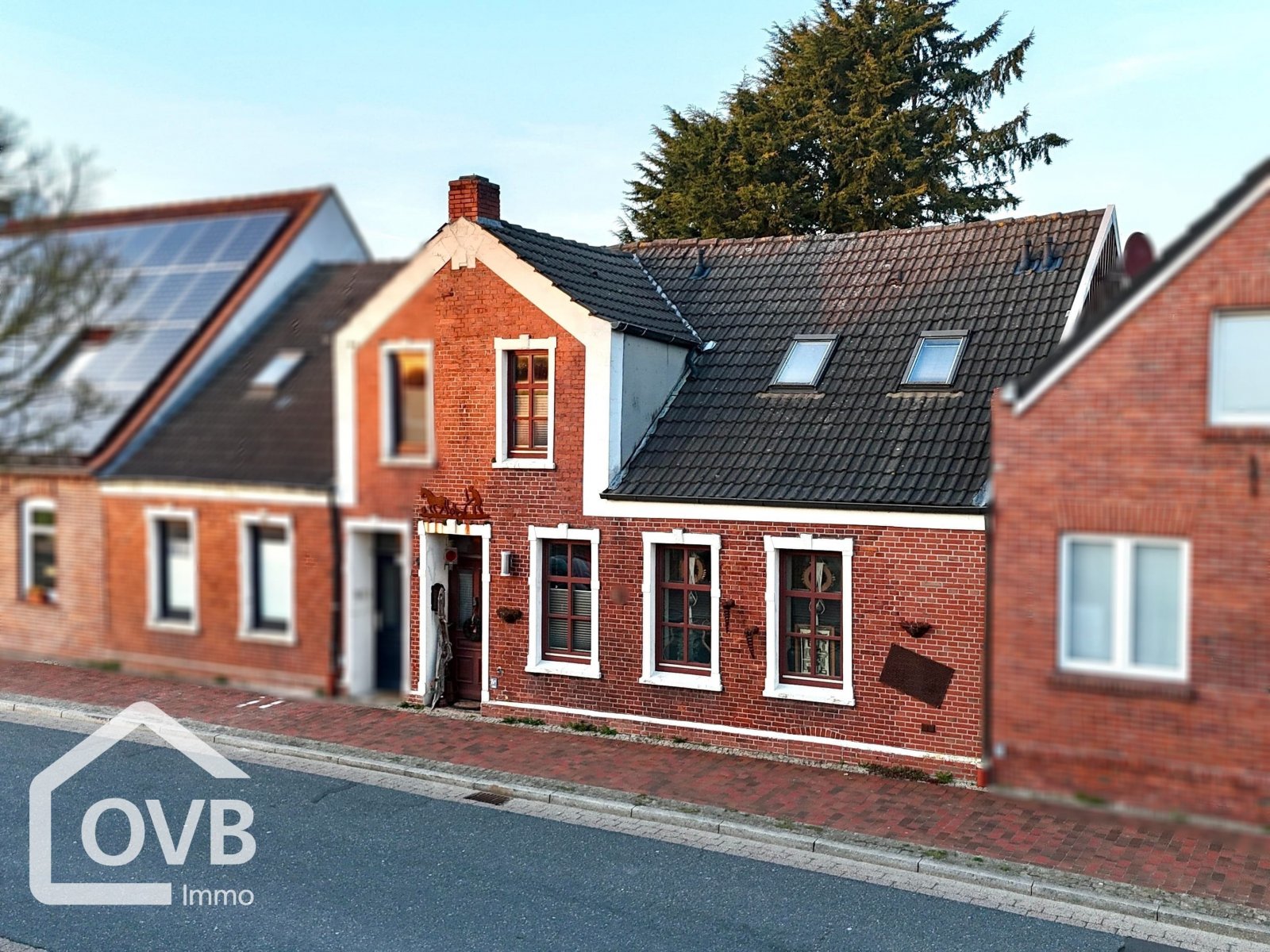 Drohnenaufnahme, Haushälfte rechts Drohnenaufnahme, Haushälfte rechts