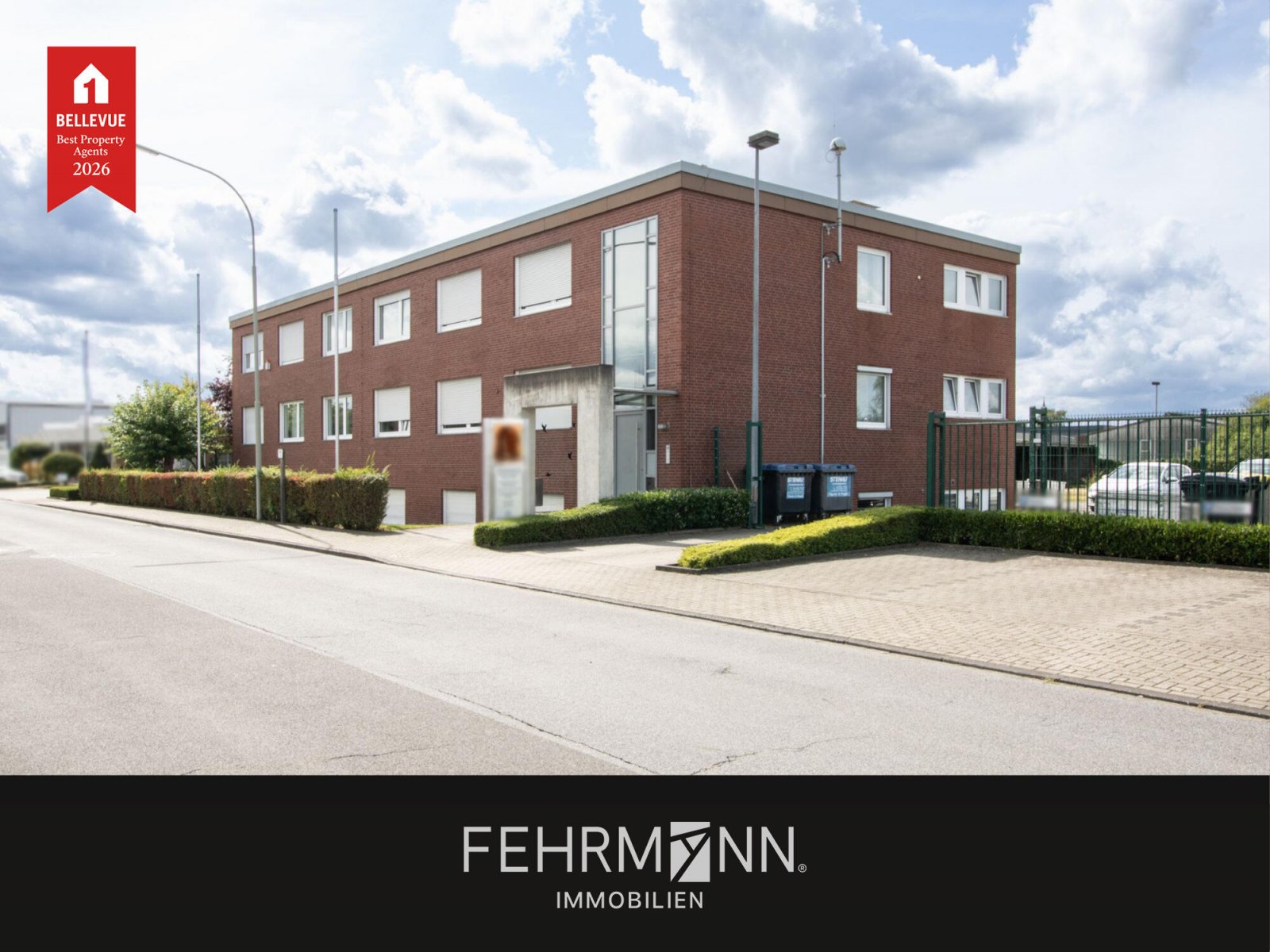 Ahaus: Gepflegtes Bürogebäude mit großer Freifläche in guter Lage von Ahaus-Teilflächen auch möglich 