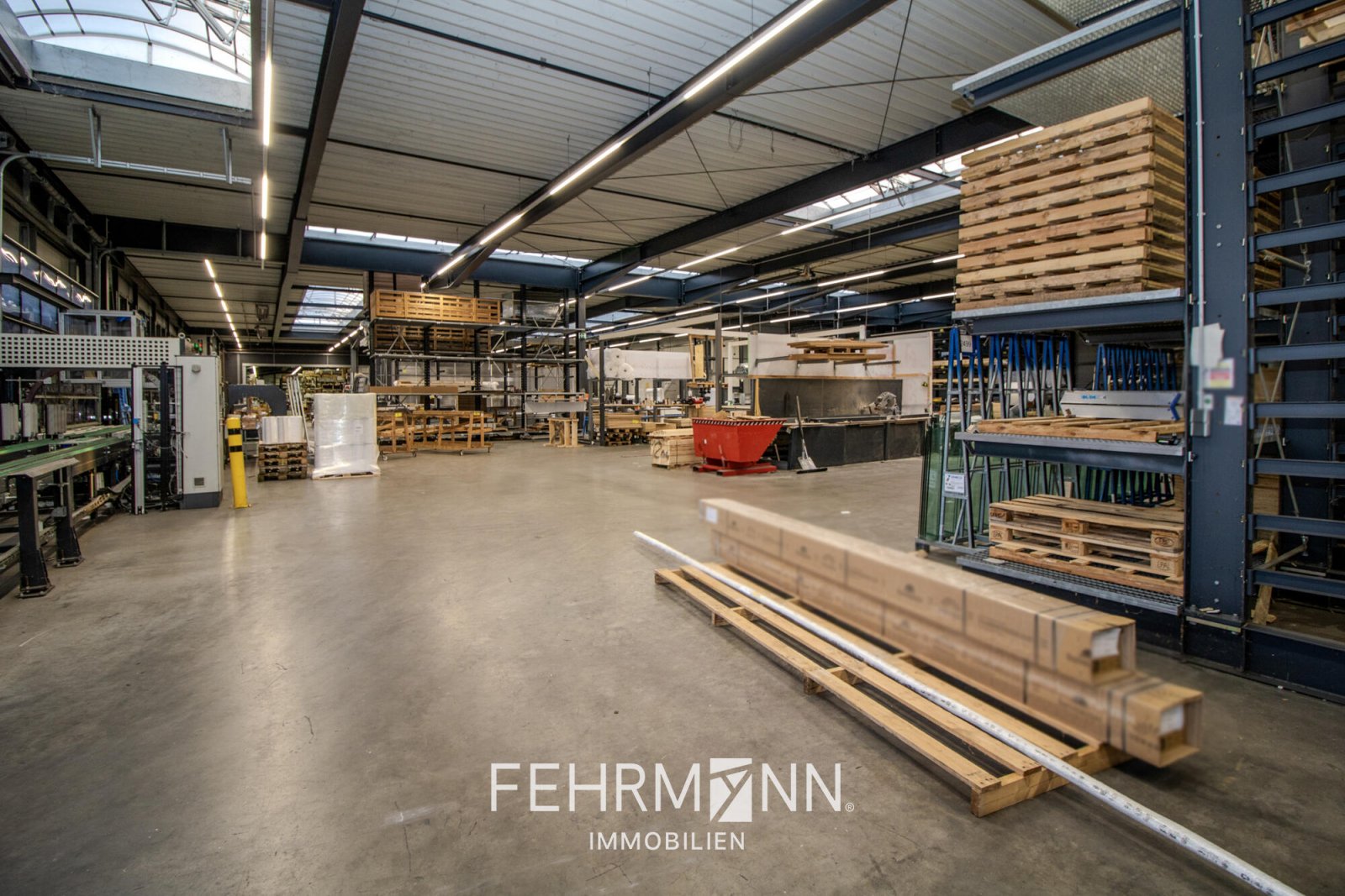 Hallenkomplex Hallenkomplex
