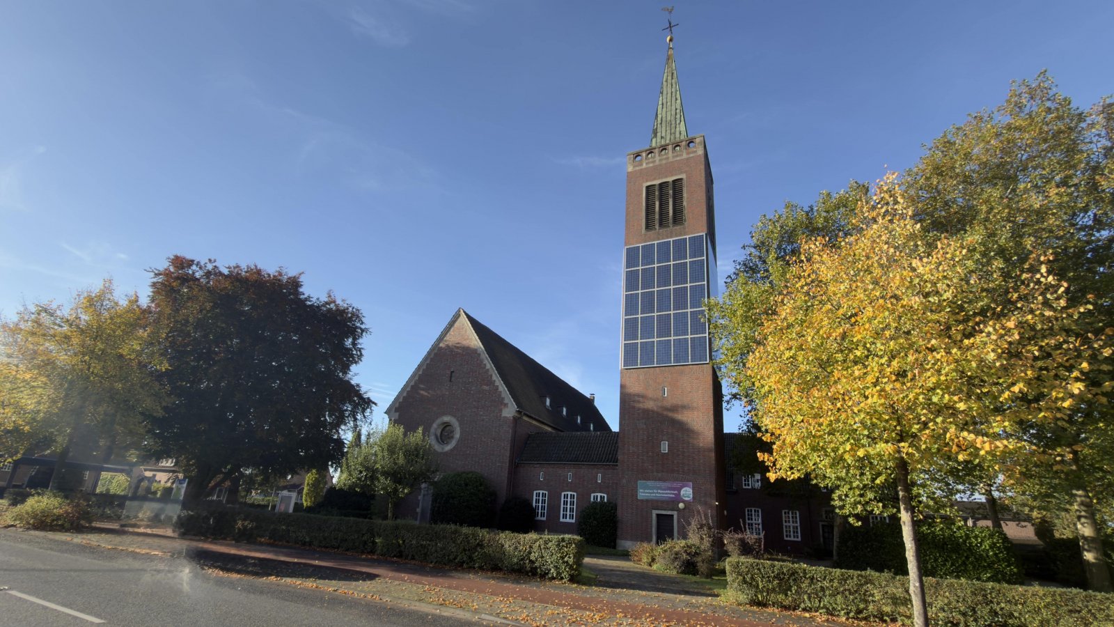 Straßenansicht