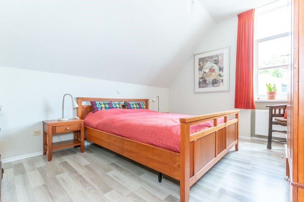 Schlafzimmer mit Ankleide