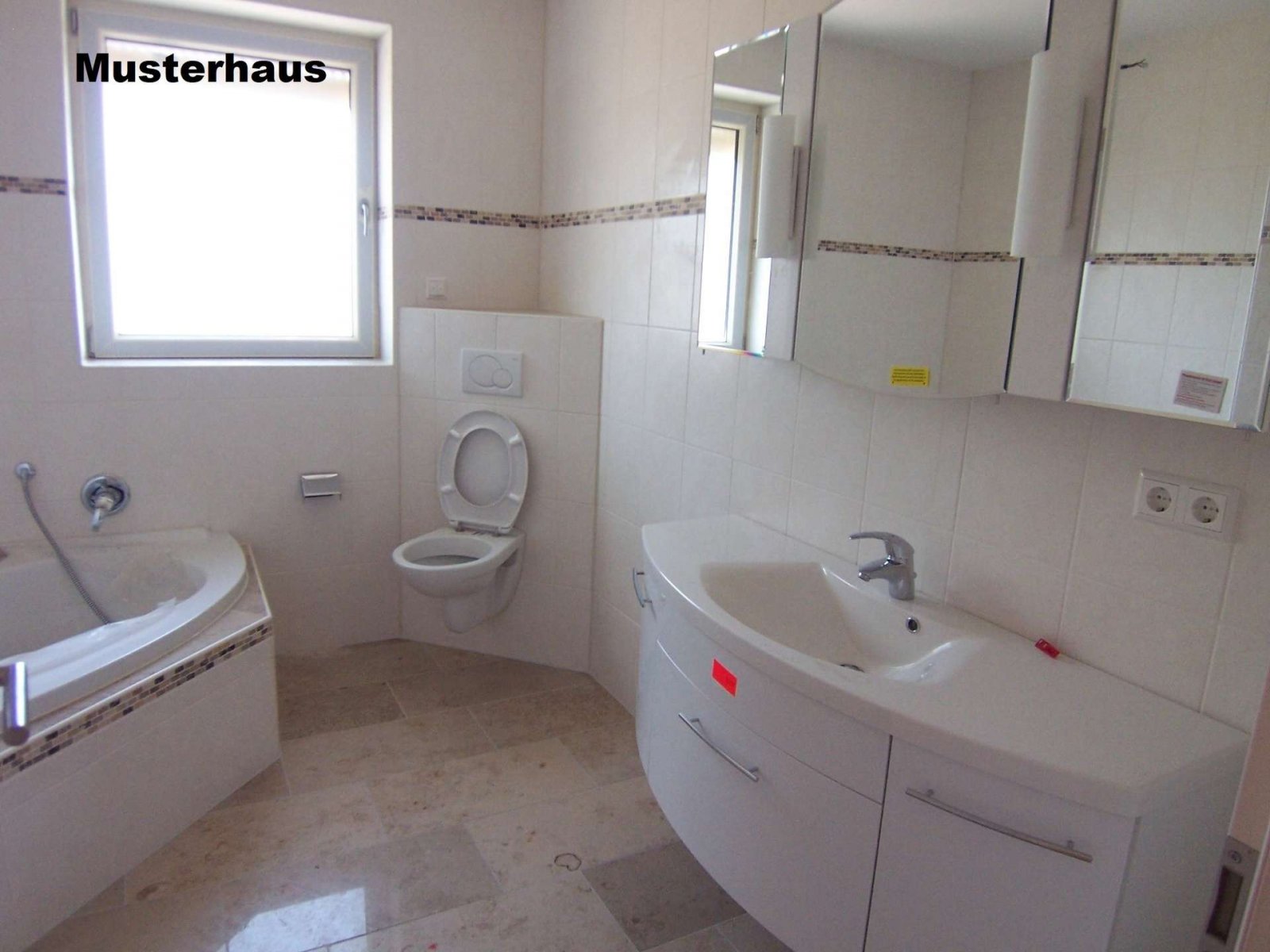 Badezimmer EG