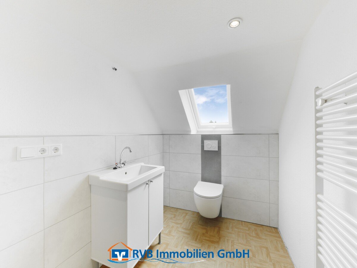WC im DG Wohnung 2 WC im DG Wohnung 2