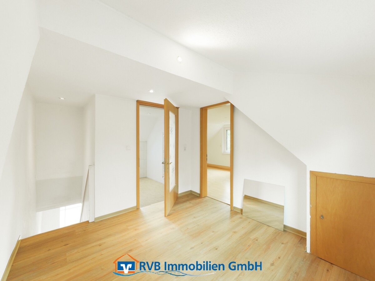 Flur DG Wohnung 2 Flur DG Wohnung 2