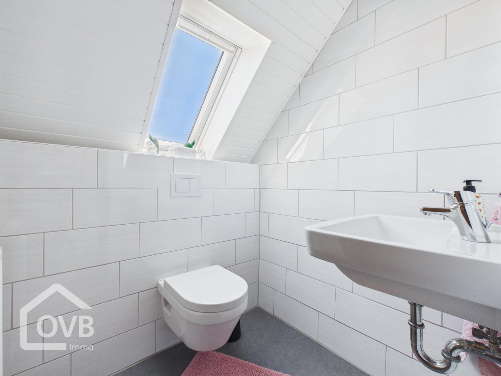 WC DG WC DG