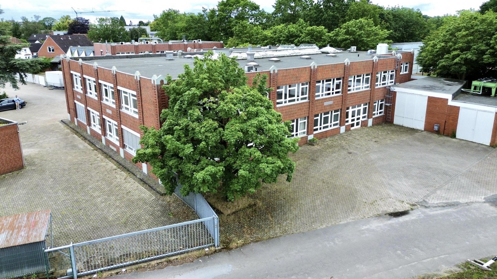 Nordhorn: Repräsentative Büro-/Verwaltungsflächen in Top-Lage von Nordhorn, direkt am Bahnhof 
