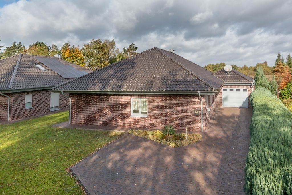 Nordhorn: Moderner Bungalow mit Wärmepumpe und Glasfaseranschluss 