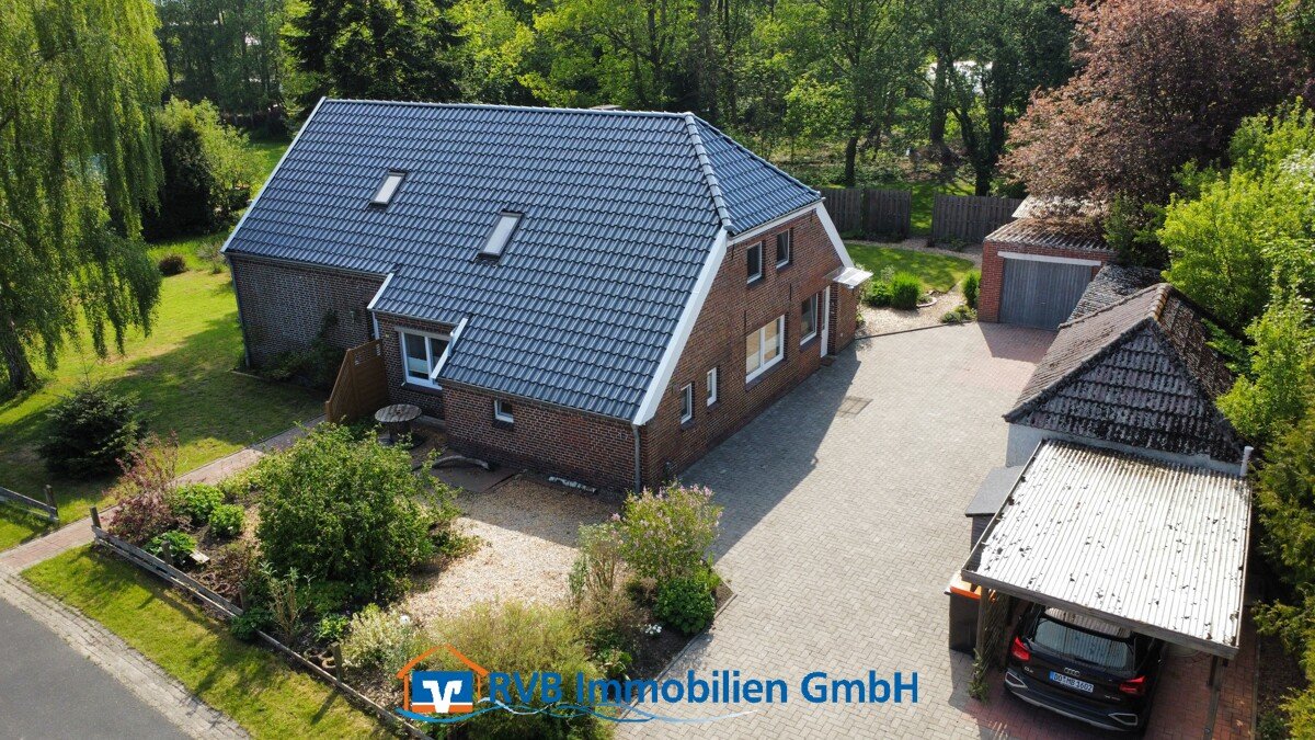 Ochtersum / Ostochtersum: Zweifamilienhaus mit vielfältigen Nutzungsmöglichkeiten in Ostochtersum 