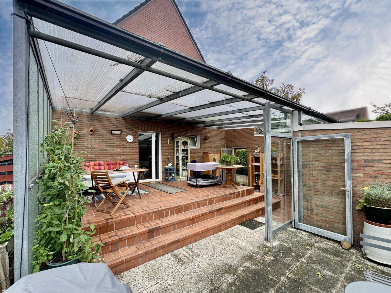 Überdachte Terrasse