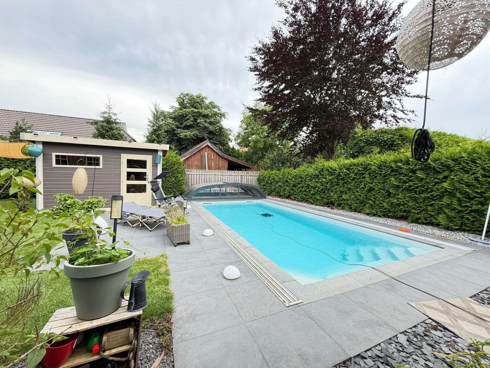 Pool mit Überdachung Pool mit Überdachung