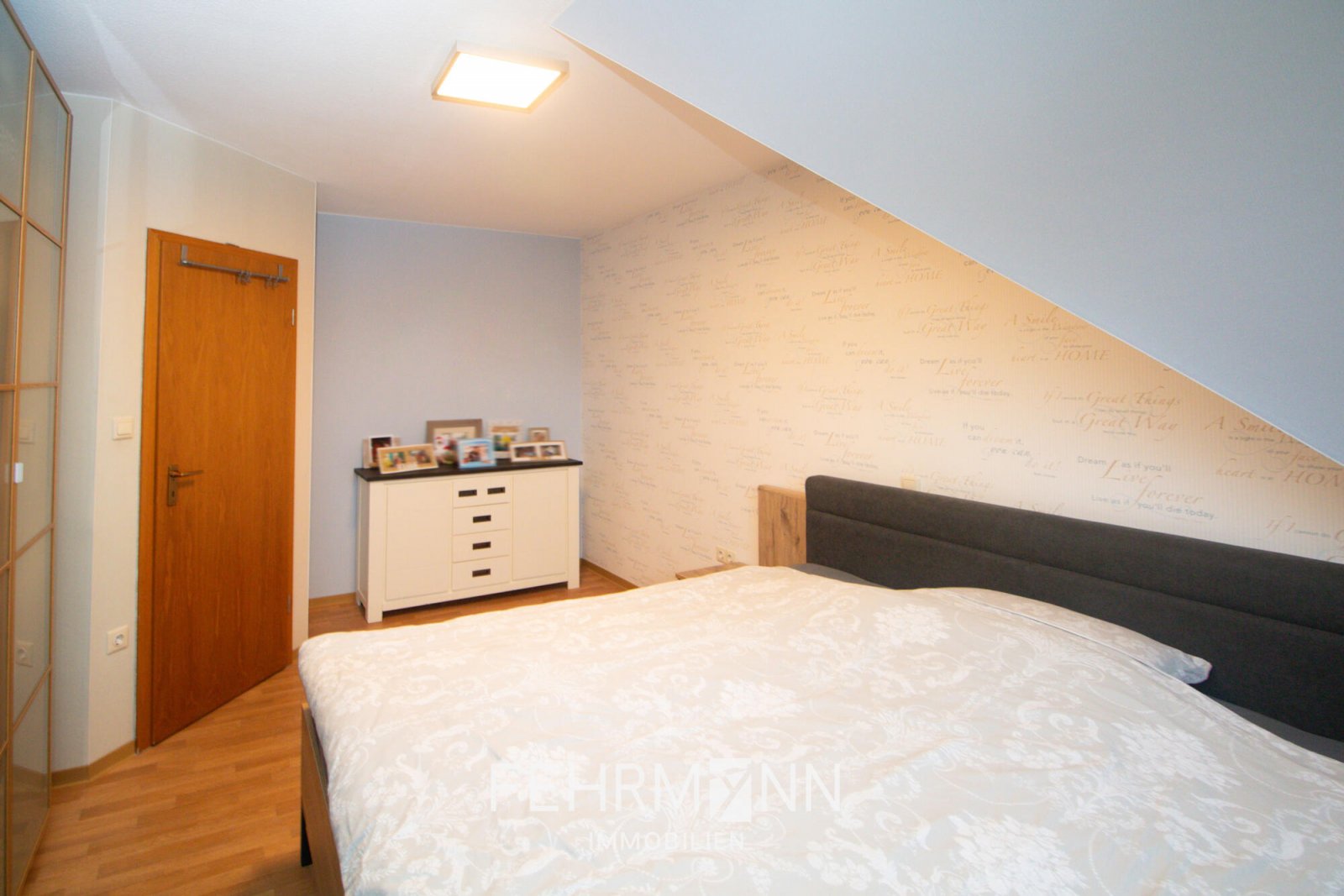 Obergeschoss-Schlafzimmer Obergeschoss-Schlafzimmer