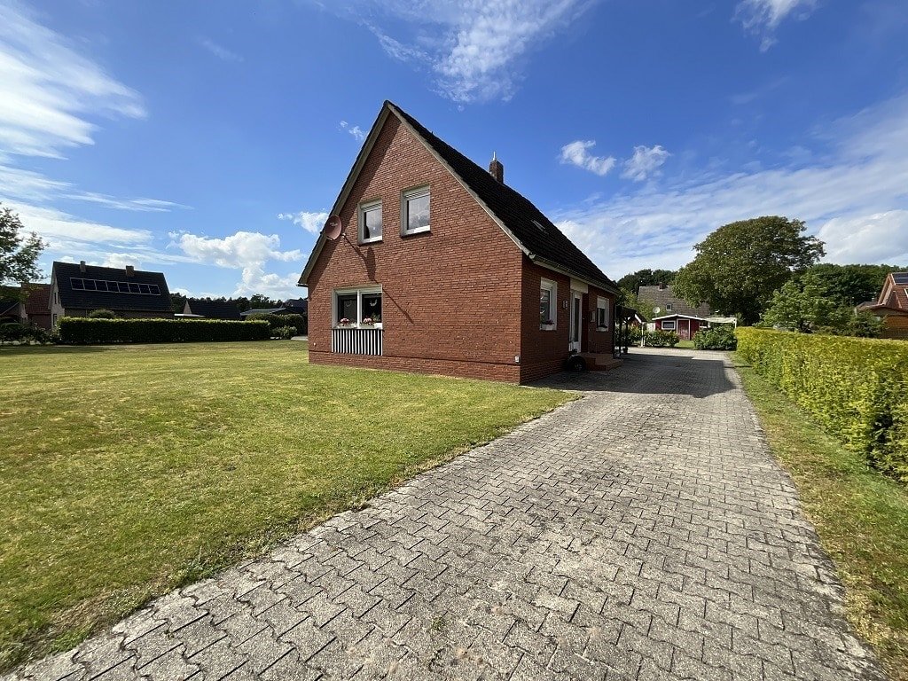 Straßenansicht Straßenansicht