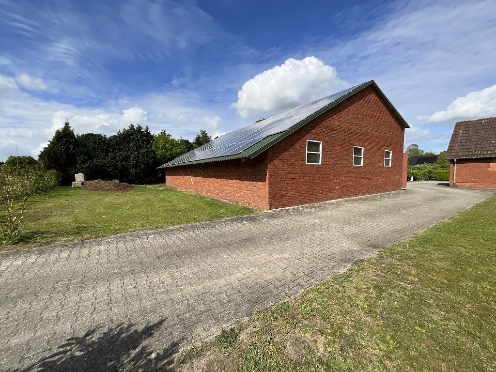 Halle Außenansicht Halle Außenansicht