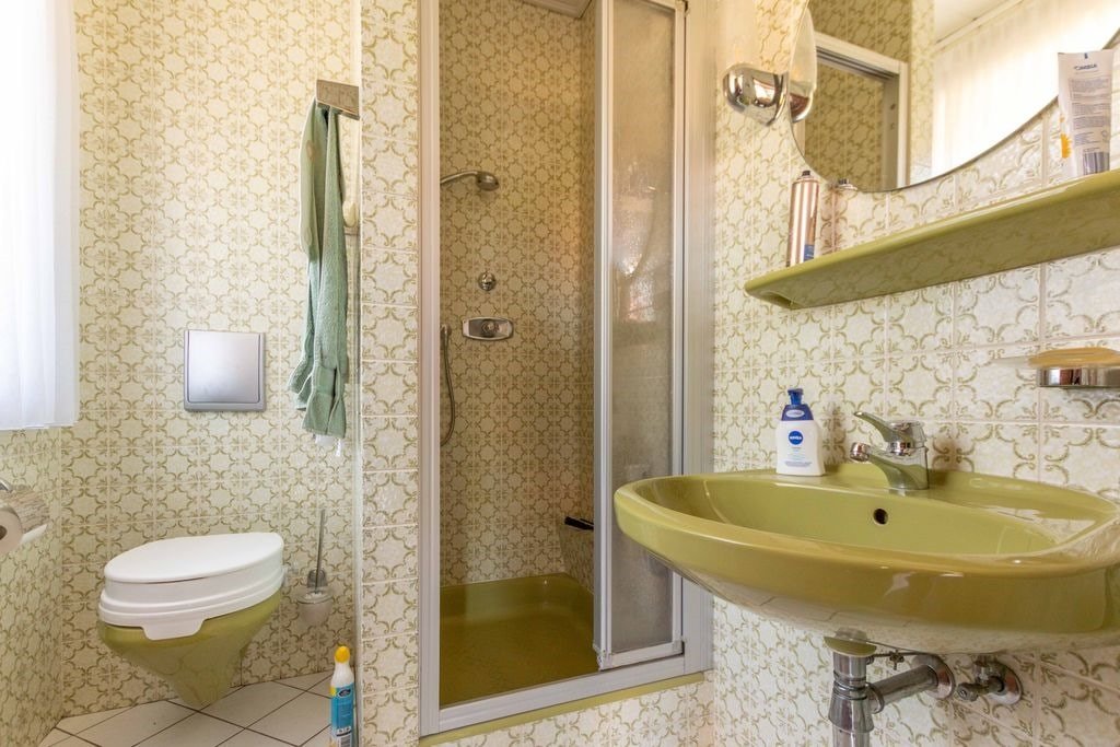Badezimmer EG Badezimmer EG